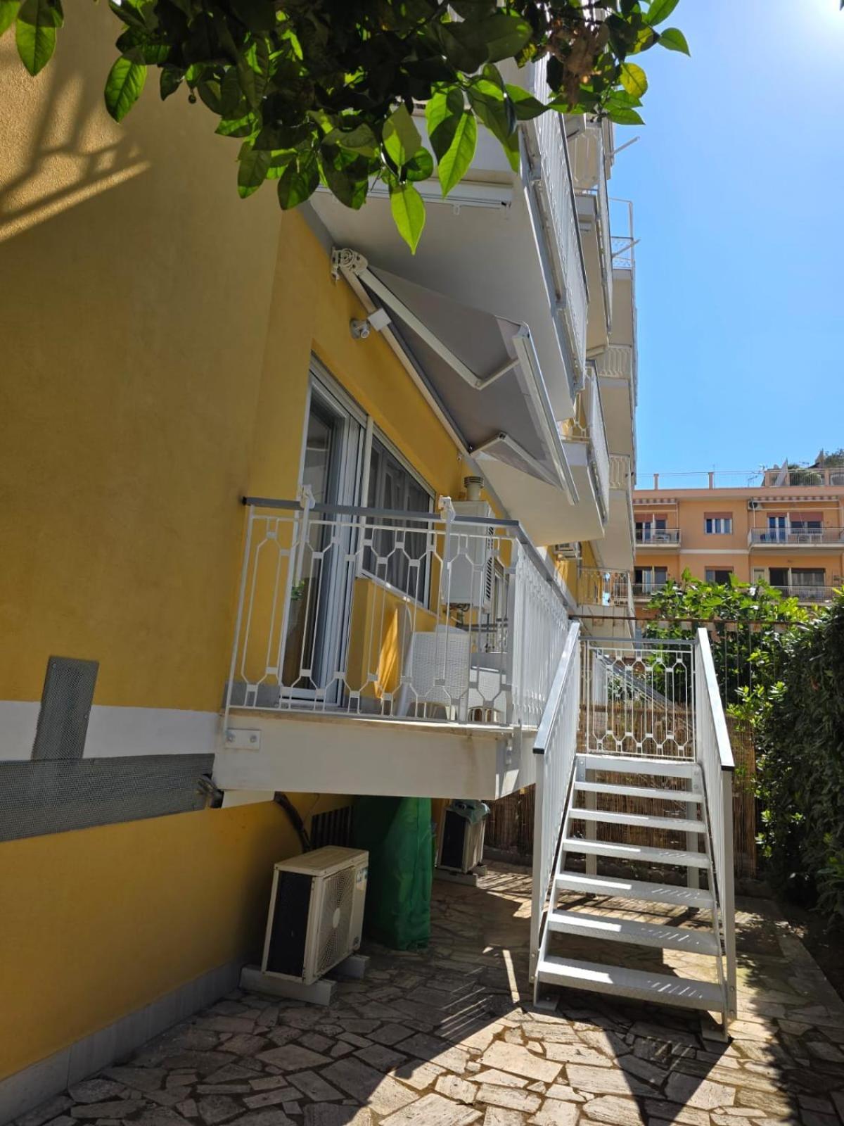 Calliope Terracina Exterior photo